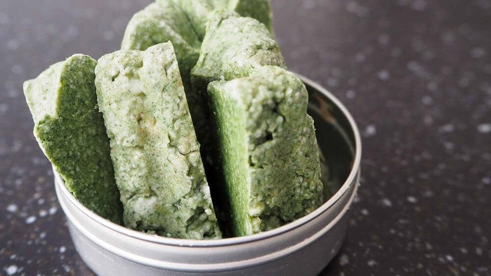 Shampoo Bar selber machen – einfache DIY-Anleitung mit Brokkolisamenöl 🌿