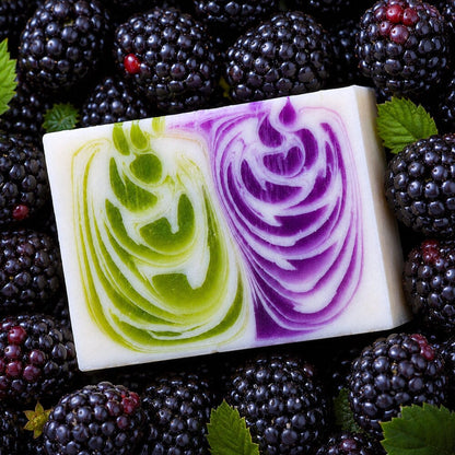 Blumenmaedchen PFLANZLICHE SEIFE Dewberry