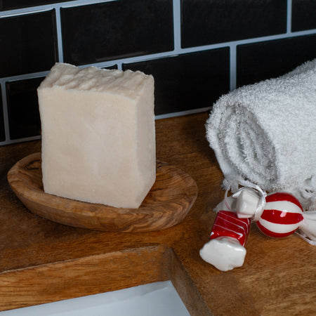 Blumenmaedchen NATURSEIFE KALTGERÜHRT Schafmilch Schneerose