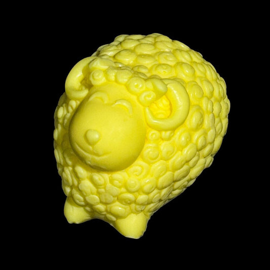 Blumenmaedchen PFLANZLICHE SEIFE Yellow Sheep