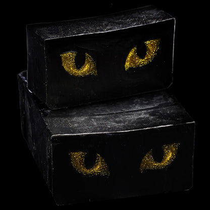 Blumenmaedchen PFLANZLICHE SEIFE Cat Yellow Eyes