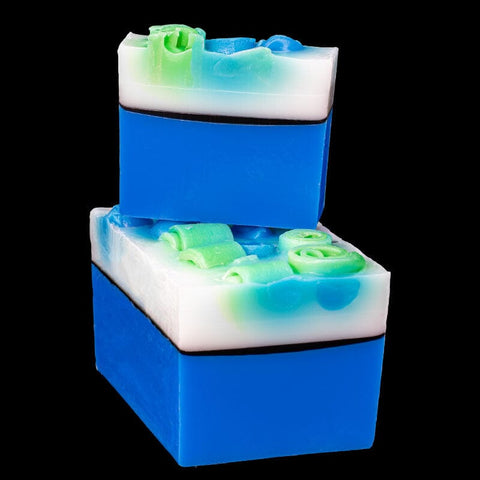 Blumenmaedchen PFLANZLICHE SEIFE Maliblue